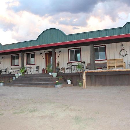 Grand Canyon Ranch & Outfitters Hotel Fredonia Exterior photo